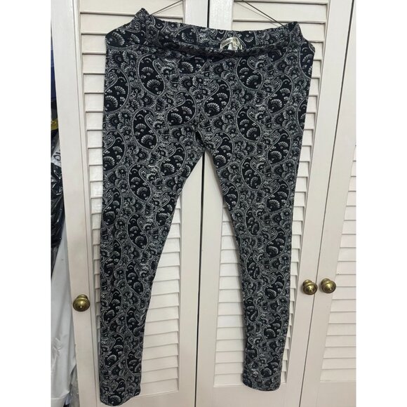 Women's THREADS 4 THOUGHT Brand Black/white Graphic Leggings size L - Picture 2 of 4